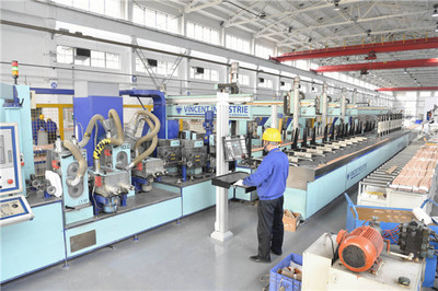 東方電機數(shù)字化車間通過驗收，打造發(fā)電設(shè)備智能制造未來工廠