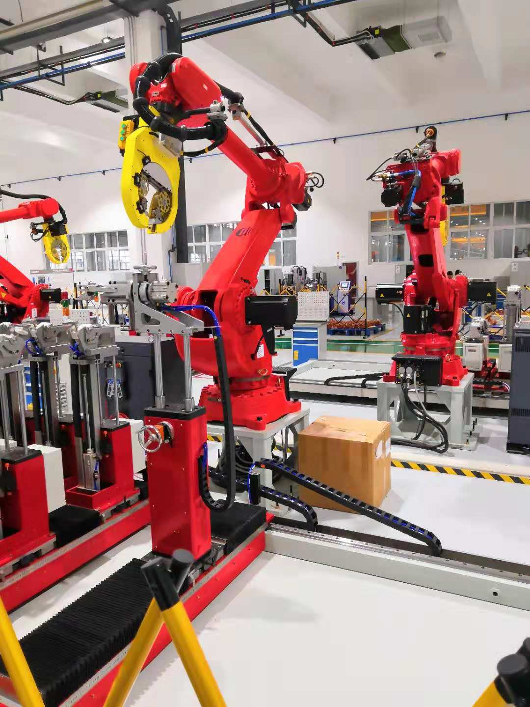 推進智能工廠新設計，打造現代精益新工廠——記臥龍電氣南陽防爆集團高效節能電機產業化項目竣工投產